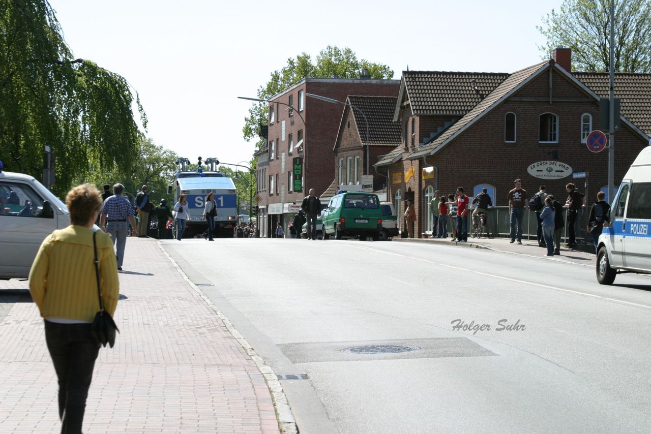 Bild 28 - NPD in Bramstedt am 1.5.07